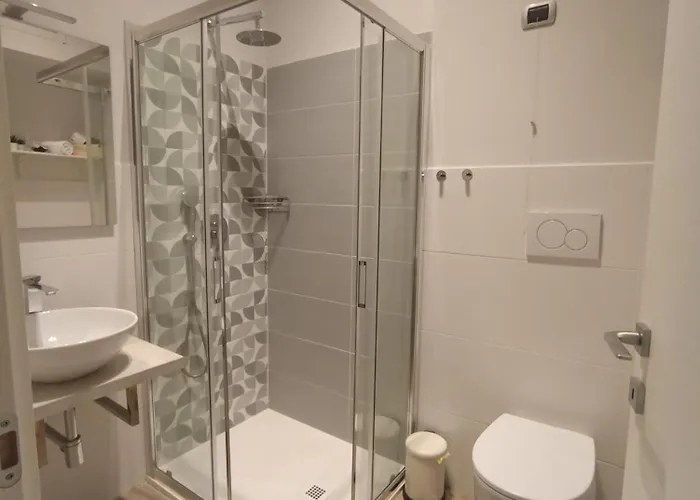 Konukevi Ad 111 Coladirienzo - By Ad 4*