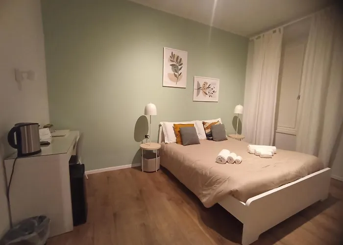 Ad 111 Coladirienzo - By Ad Gasthuis 4*