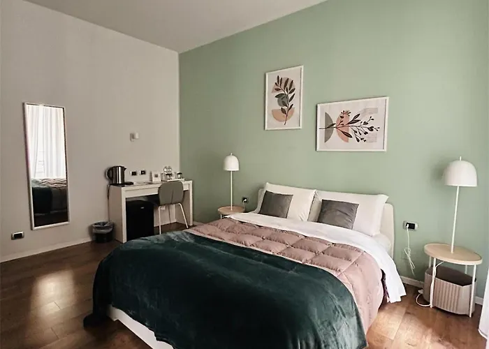 Ad 111 Coladirienzo - By Ad Gasthuis 4*
